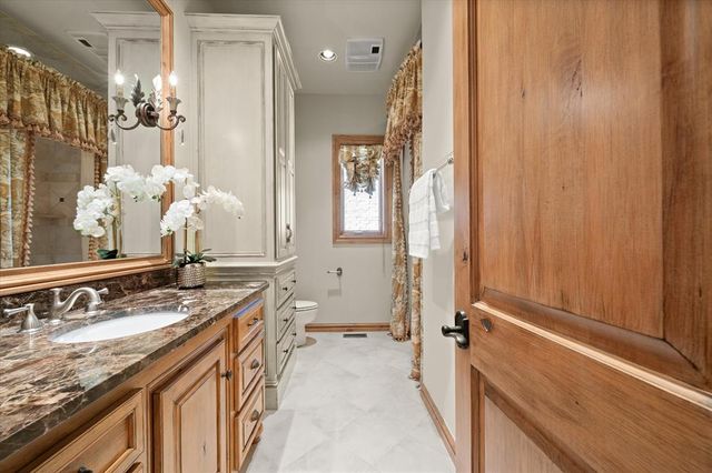 15613 Via Sierra, Edmond, OK 73013