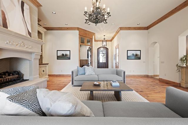 15613 Via Sierra, Edmond, OK 73013