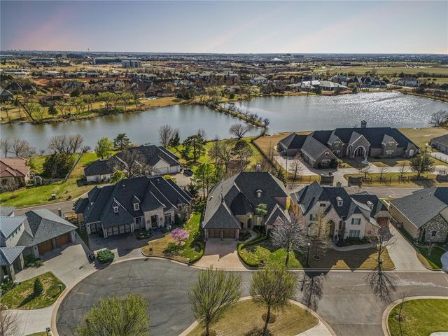 15613 Via Sierra, Edmond, OK 73013