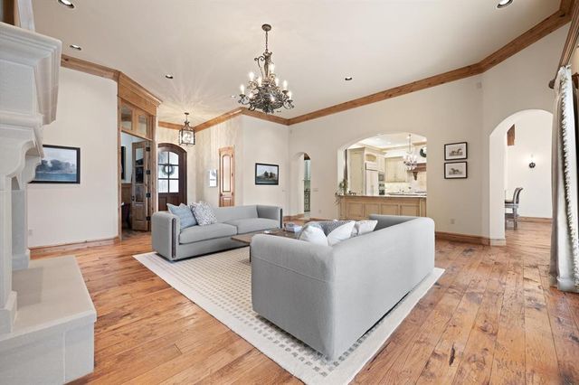 15613 Via Sierra, Edmond, OK 73013