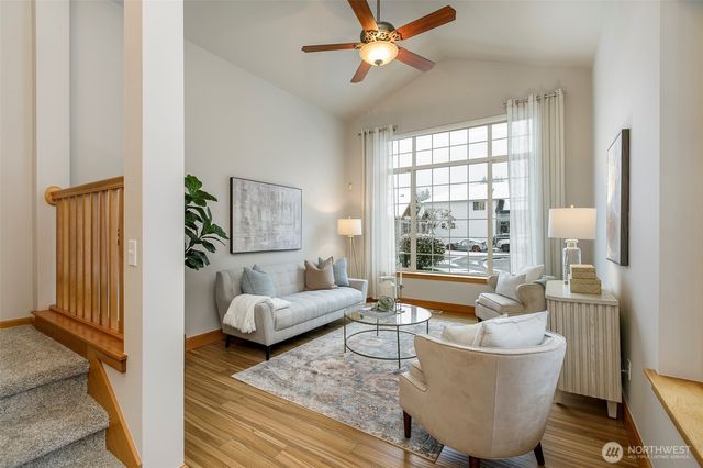 19923 10th Avenue W, Lynnwood, WA 98036