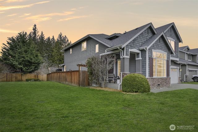 19923 10th Avenue W, Lynnwood, WA 98036