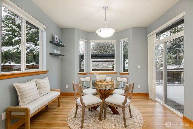 19923 10th Avenue W, Lynnwood, WA 98036