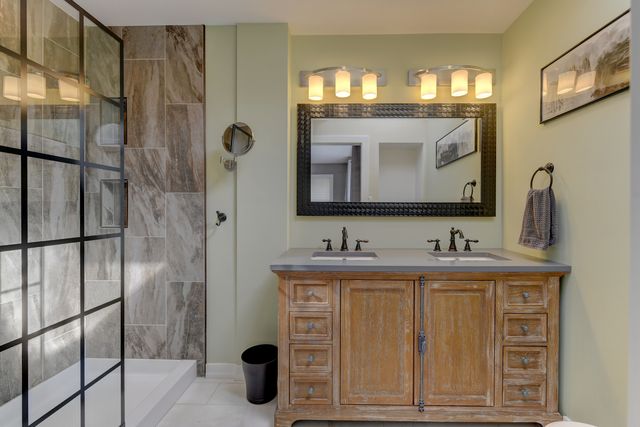 712 Gardner Road, Flossmoor, IL 60422