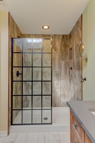 712 Gardner Road, Flossmoor, IL 60422