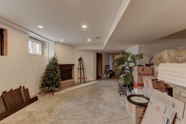 712 Gardner Road, Flossmoor, IL 60422