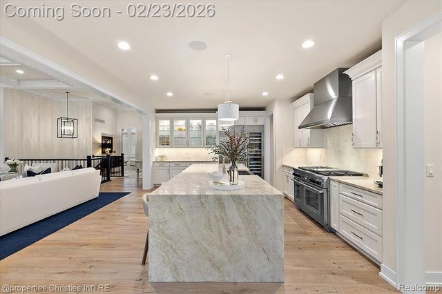 164 Timber Trace Lane, Bloomfield Hills, MI 48302