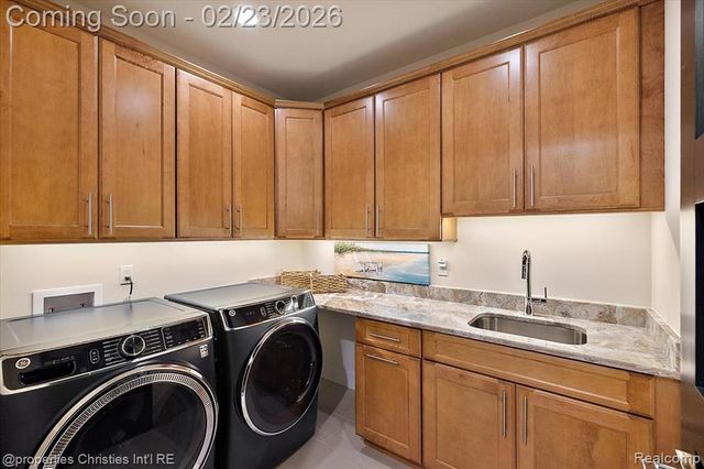 164 Timber Trace Lane, Bloomfield Hills, MI 48302