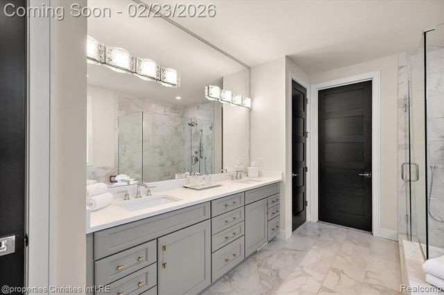 164 Timber Trace Lane, Bloomfield Hills, MI 48302