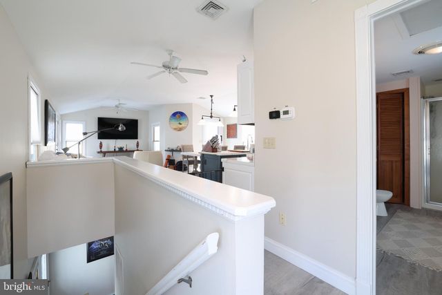 8 W CAROLINA AVE, Long Beach Township, NJ 08008