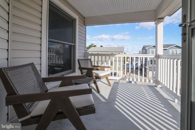 8 W CAROLINA AVE, Long Beach Township, NJ 08008