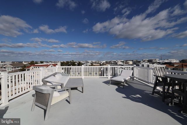 8 W CAROLINA AVE, Long Beach Township, NJ 08008