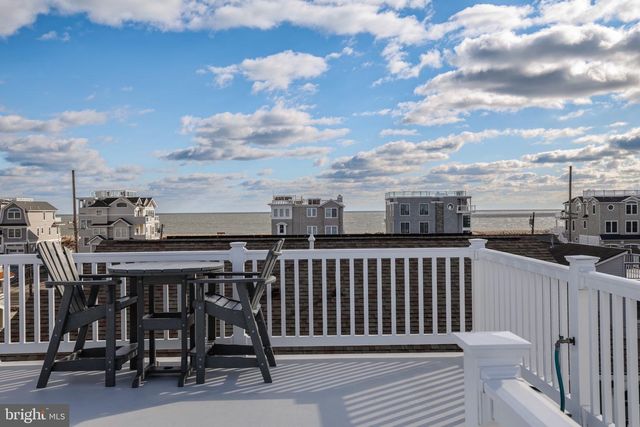 8 W CAROLINA AVE, Long Beach Township, NJ 08008