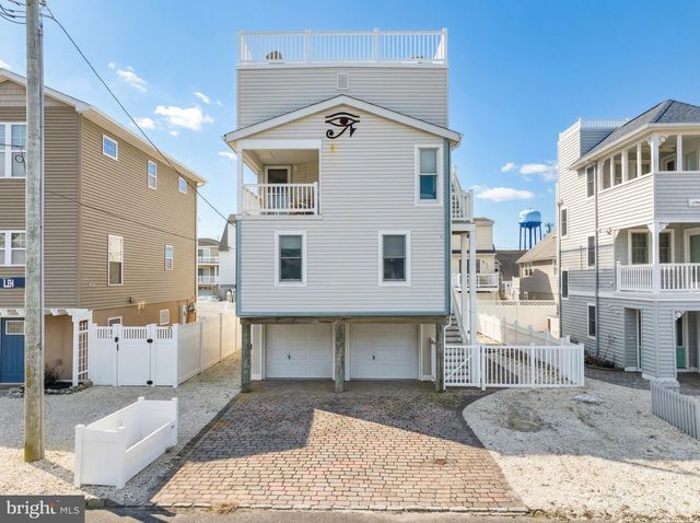 8 W CAROLINA AVE, Long Beach Township, NJ 08008