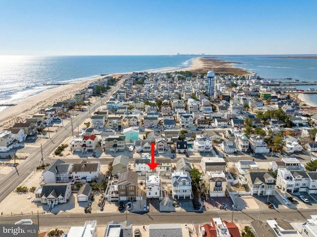 8 W CAROLINA AVE, Long Beach Township, NJ 08008