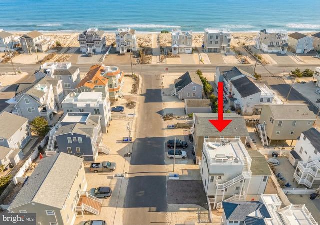 8 W CAROLINA AVE, Long Beach Township, NJ 08008