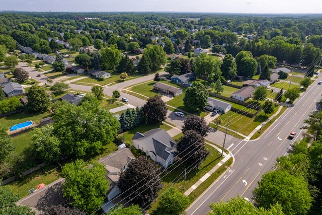 5976 Grand Traverse Lane, Portage, MI 49024