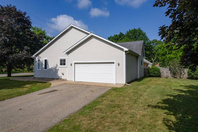 5976 Grand Traverse Lane, Portage, MI 49024