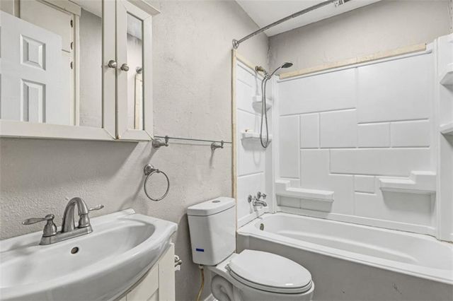 5964 Montfort S Road, Mobile, AL 36608