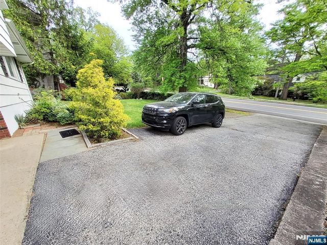 485 E Palisade Avenue, Englewood Cliffs, NJ 07632