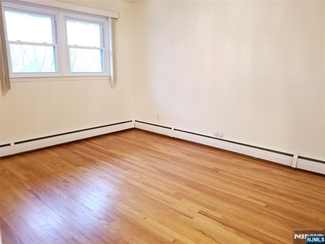 485 E Palisade Avenue, Englewood Cliffs, NJ 07632