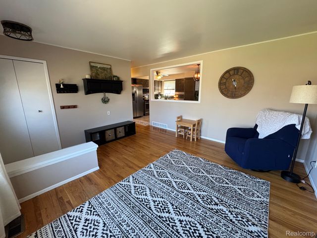 32440 Firwood Drive, Warren, MI 48088