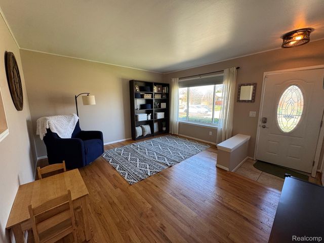 32440 Firwood Drive, Warren, MI 48088