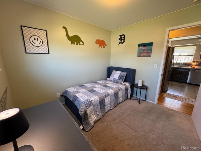 32440 Firwood Drive, Warren, MI 48088