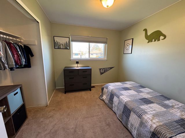 32440 Firwood Drive, Warren, MI 48088