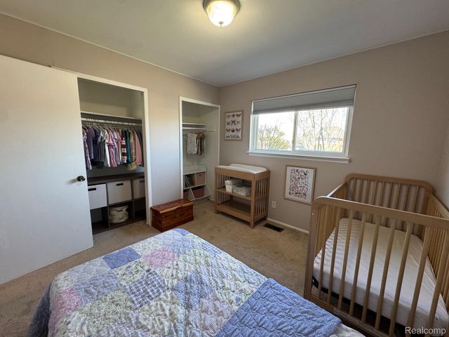 32440 Firwood Drive, Warren, MI 48088