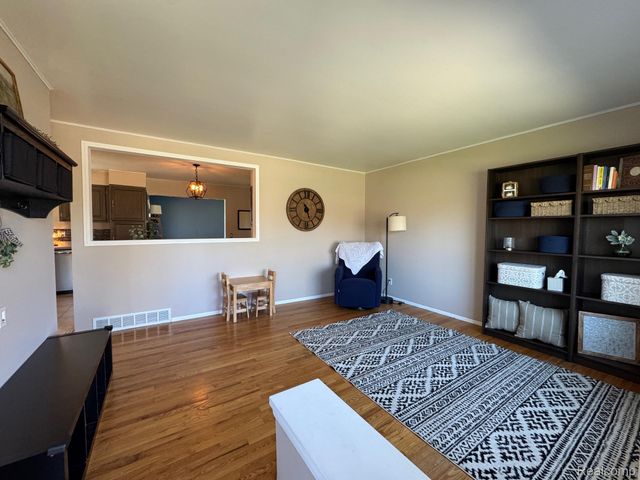 32440 Firwood Drive, Warren, MI 48088