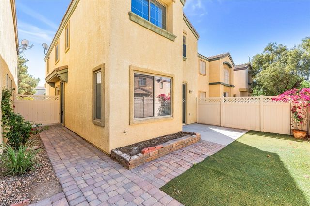 6425 BUTTERCUP CREEK Street, North Las Vegas, NV 89084