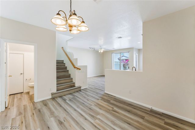 6425 BUTTERCUP CREEK Street, North Las Vegas, NV 89084