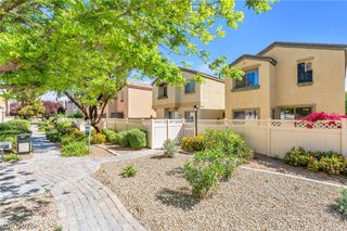 6425 BUTTERCUP CREEK Street, North Las Vegas, NV 89084