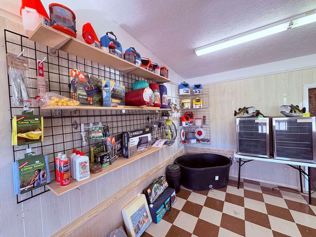 420 Highway 63, Hardy, AR 72542