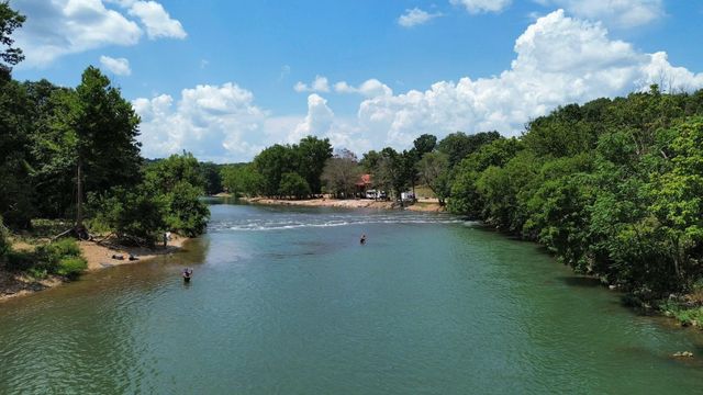 420 Highway 63, Hardy, AR 72542