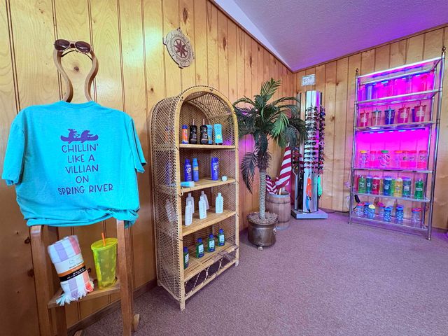 420 Highway 63, Hardy, AR 72542