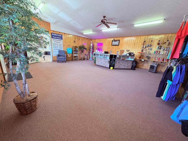420 Highway 63, Hardy, AR 72542