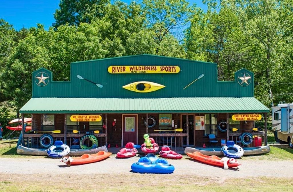 420 Highway 63, Hardy, AR 72542