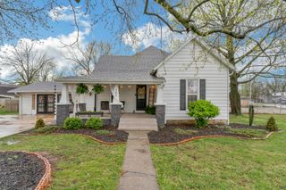 104 East Robberson Street, Willard, MO 65781