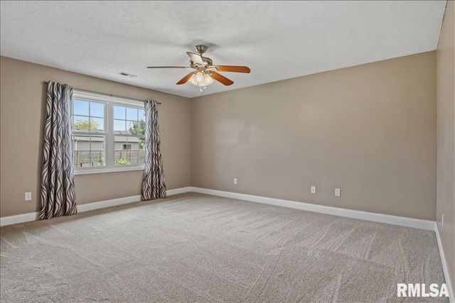 418 E SPRUCE Street, Chatham, IL 62629