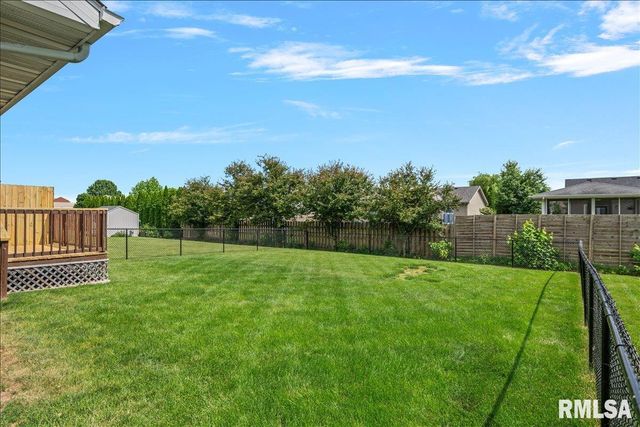 418 E SPRUCE Street, Chatham, IL 62629