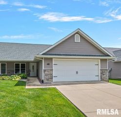 418 E SPRUCE Street, Chatham, IL 62629