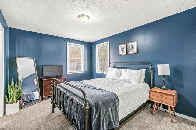 1911 S Ironwood Drive, South Bend, IN 46613