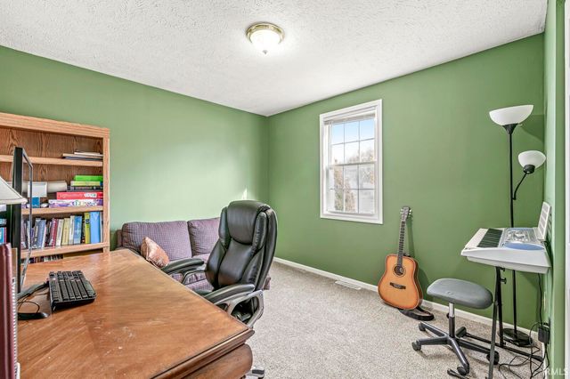 1911 S Ironwood Drive, South Bend, IN 46613