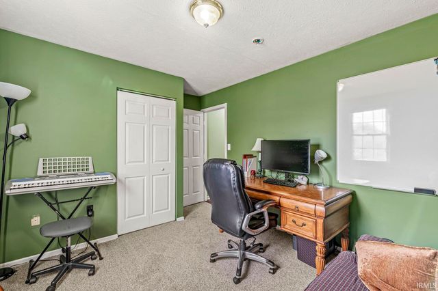 1911 S Ironwood Drive, South Bend, IN 46613