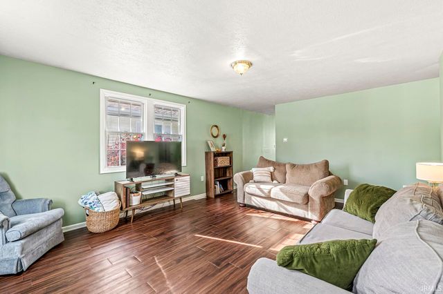 1911 S Ironwood Drive, South Bend, IN 46613