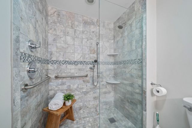 100 Parks St 27, Duxbury, MA 02332
