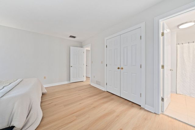 100 Parks St 27, Duxbury, MA 02332