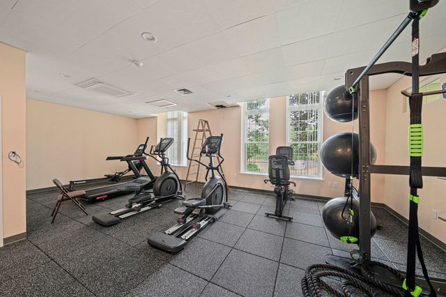 100 Parks St 27, Duxbury, MA 02332